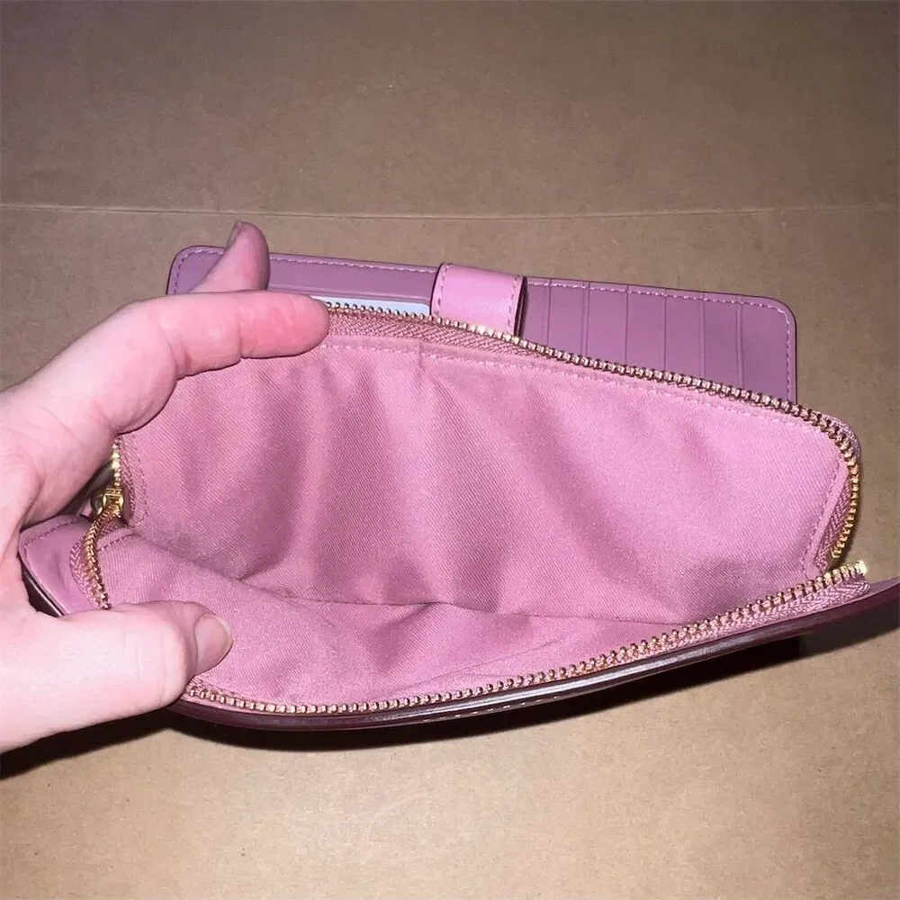 Coach brand type